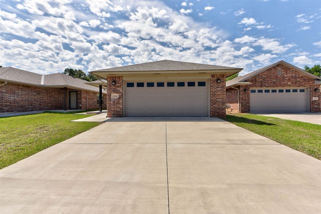 316 SW 4th Place, Newcastle, OK 73065