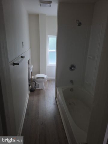 243- 245 E VALLEY RD, Coatesville, PA 19320