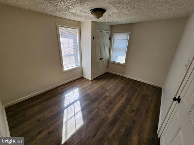 243- 245 E VALLEY RD, Coatesville, PA 19320
