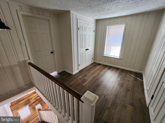 243- 245 E VALLEY RD, Coatesville, PA 19320