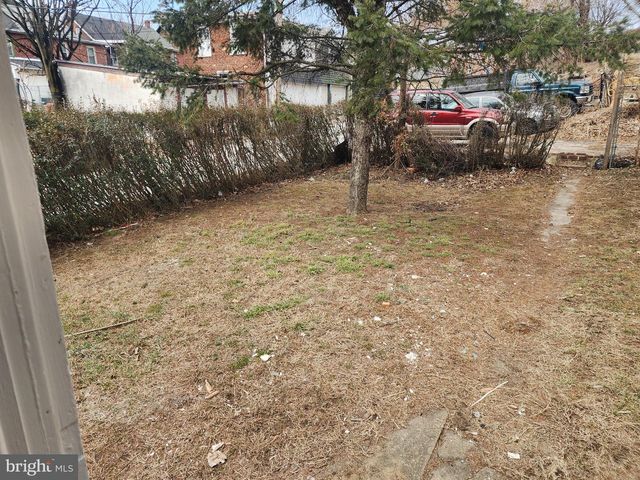 243- 245 E VALLEY RD, Coatesville, PA 19320