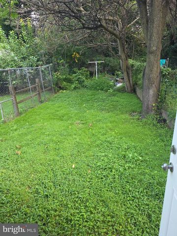243- 245 E VALLEY RD, Coatesville, PA 19320