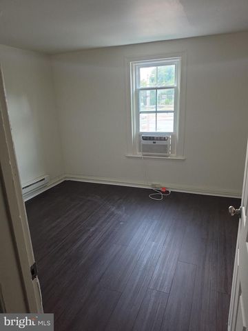 243- 245 E VALLEY RD, Coatesville, PA 19320