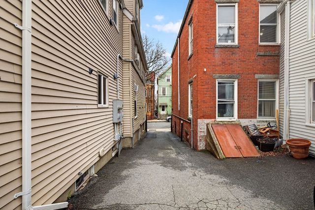 88 Trenton St, Boston, MA 02128