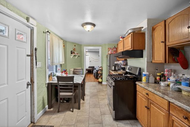 88 Trenton St, Boston, MA 02128