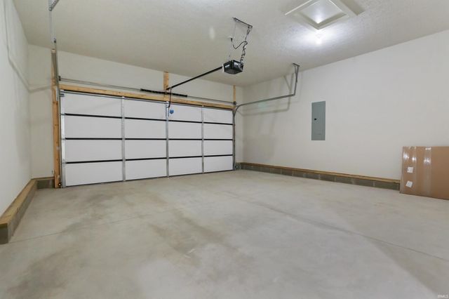 2646 Marycrest Drive, Evansville, IN 47712