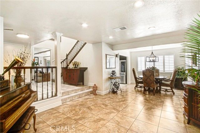 9111 Hidden Farm, Alta Loma (rancho Cucamonga), CA 91737