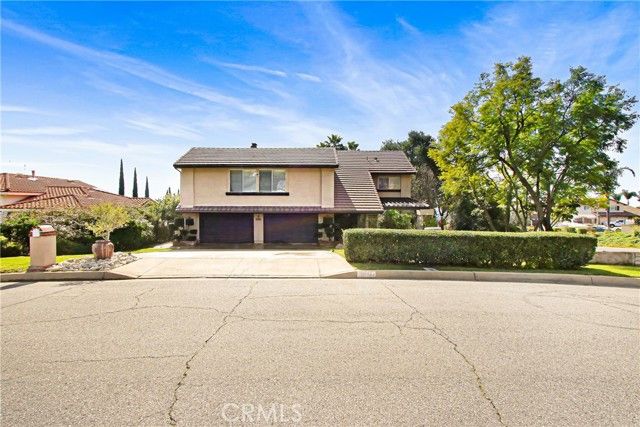 9111 Hidden Farm, Alta Loma (rancho Cucamonga), CA 91737