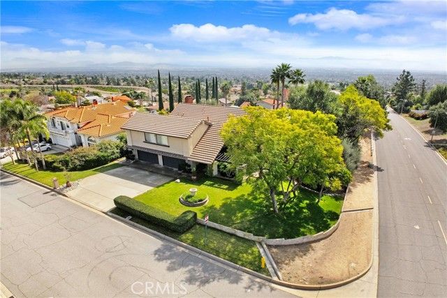 9111 Hidden Farm, Alta Loma (rancho Cucamonga), CA 91737