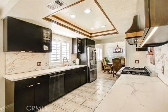 9111 Hidden Farm, Alta Loma (rancho Cucamonga), CA 91737