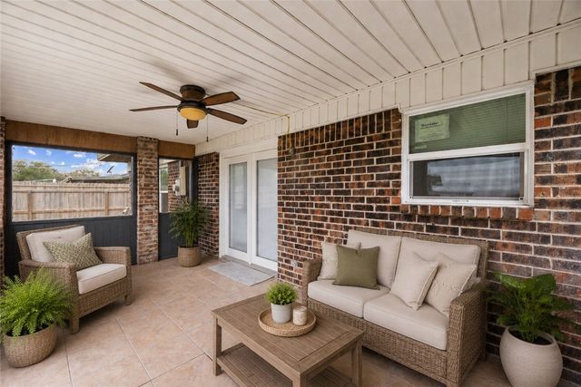 8101 Barrogate Dr, Corpus Christi, TX 78409