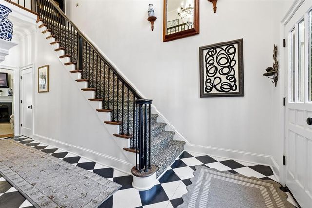 264 SUMMEROUR VALE, Johns Creek, GA 30097