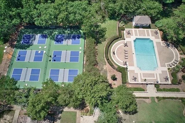 264 SUMMEROUR VALE, Johns Creek, GA 30097