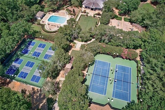 264 SUMMEROUR VALE, Johns Creek, GA 30097