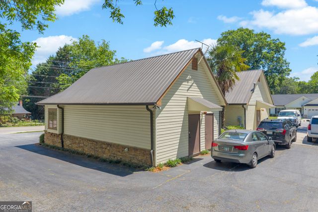 498 Level Grove Road, Cornelia, GA 30531