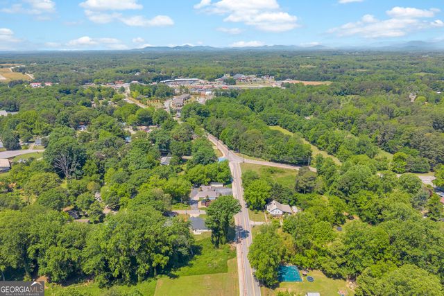 498 Level Grove Road, Cornelia, GA 30531
