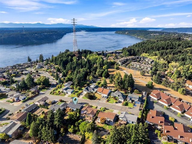 6720 N 28th Street, Tacoma, WA 98407