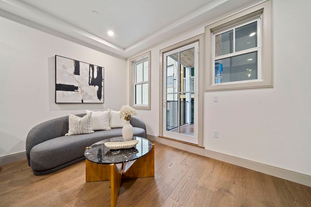 4 Haynes St 1, Boston, MA 02128