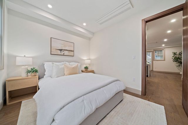 4 Haynes St 1, Boston, MA 02128