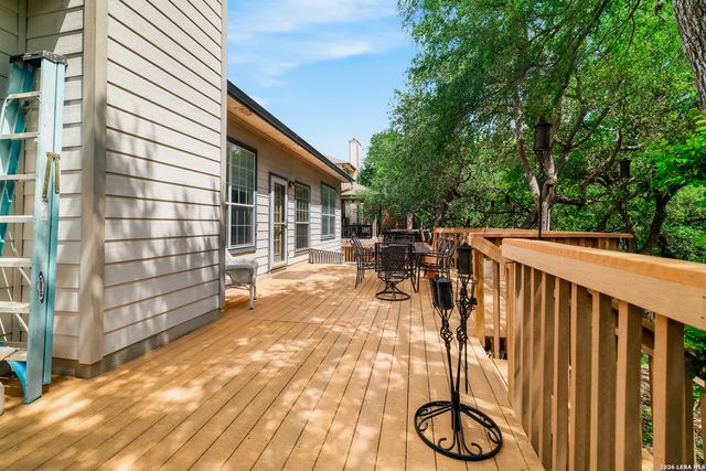 1112 CREEK CABIN, San Antonio, TX 78253