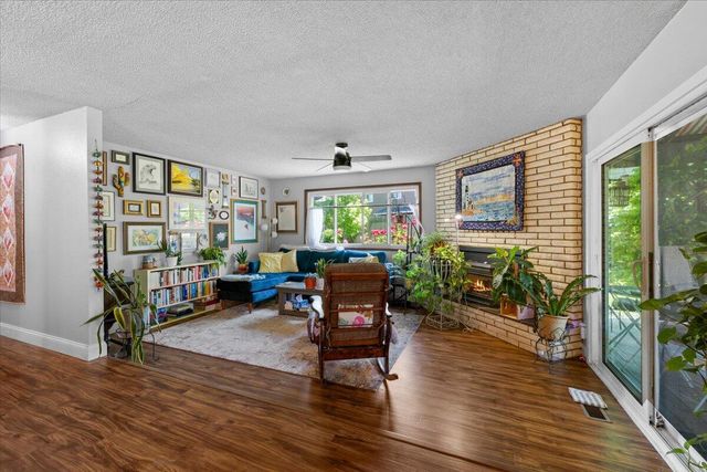 597 Magenta Circle, Medford, OR 97504