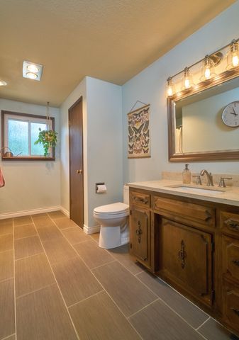 597 Magenta Circle, Medford, OR 97504