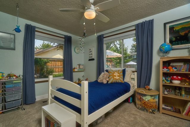 597 Magenta Circle, Medford, OR 97504