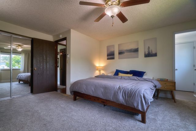 597 Magenta Circle, Medford, OR 97504