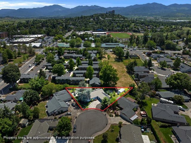 597 Magenta Circle, Medford, OR 97504