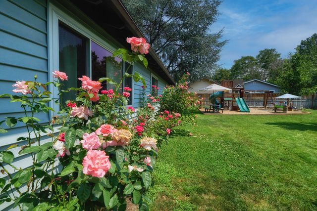 597 Magenta Circle, Medford, OR 97504