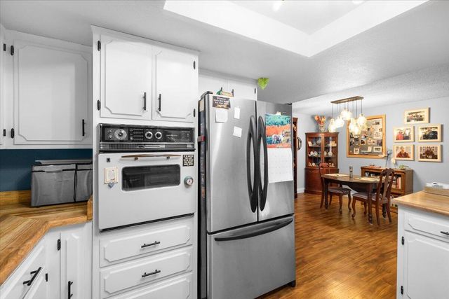 597 Magenta Circle, Medford, OR 97504