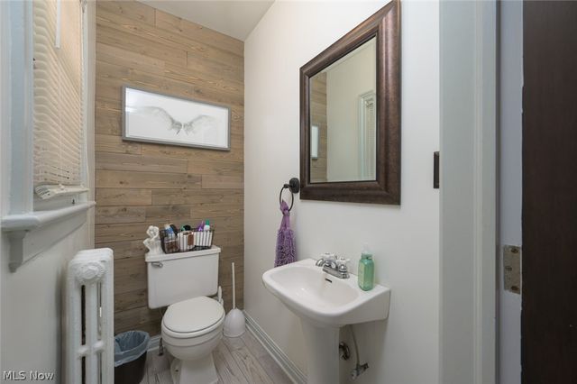 228 Kenwick Drive, Akron, OH 44313