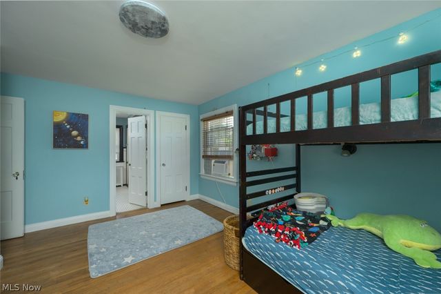 228 Kenwick Drive, Akron, OH 44313