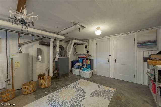 228 Kenwick Drive, Akron, OH 44313