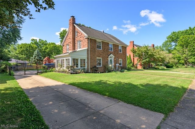 228 Kenwick Drive, Akron, OH 44313