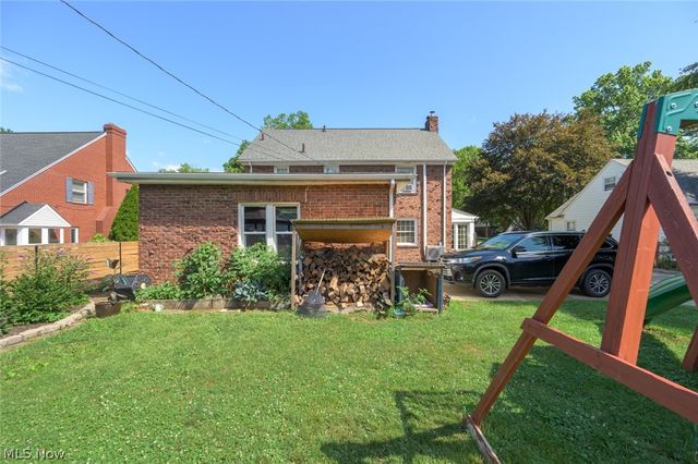 228 Kenwick Drive, Akron, OH 44313