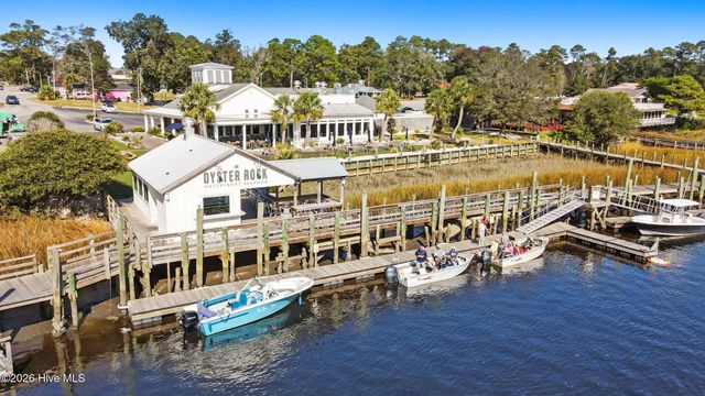 10 Topsail Court, Carolina Shores, NC 28467