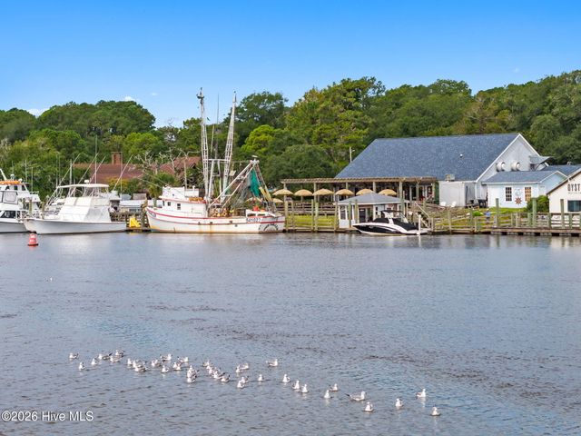 10 Topsail Court, Carolina Shores, NC 28467