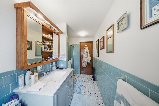 35 Purdue Dr, Milford, MA 01757