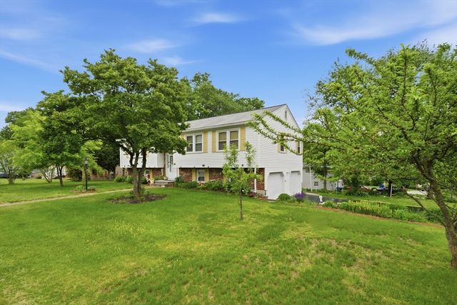 35 Purdue Dr, Milford, MA 01757