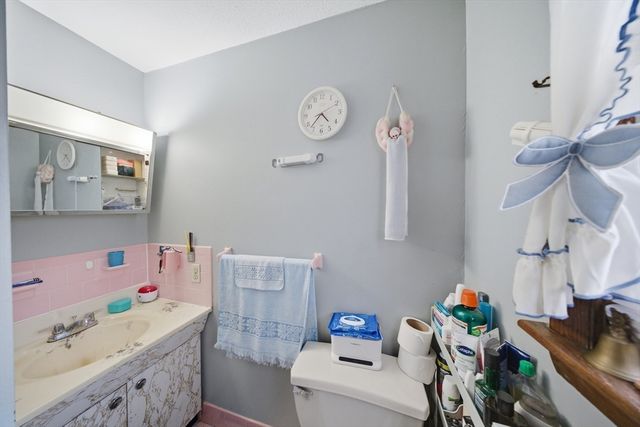 35 Purdue Dr, Milford, MA 01757