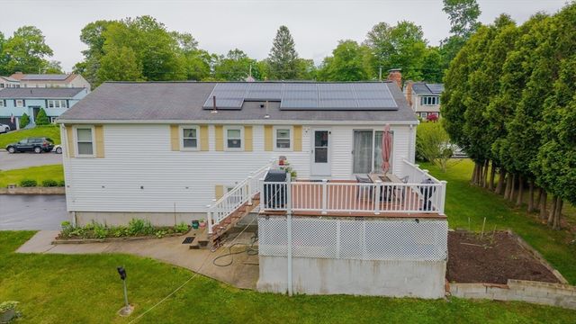 35 Purdue Dr, Milford, MA 01757