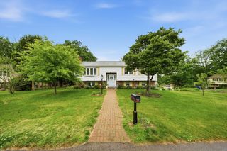 35 Purdue Dr, Milford, MA 01757