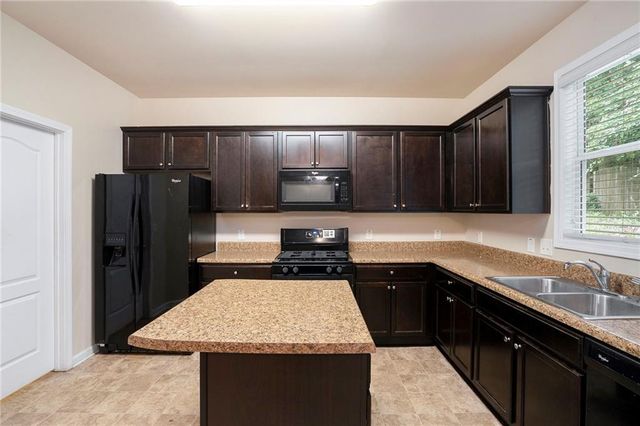 2070 Bonny Glen Circle, Austell, GA 30106