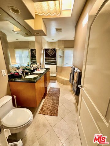 1247 23rd Street D, Santa Monica, CA 90404