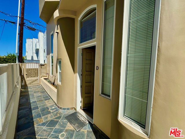 1247 23rd Street D, Santa Monica, CA 90404