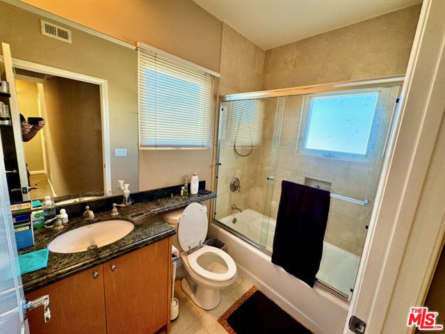 1247 23rd Street D, Santa Monica, CA 90404
