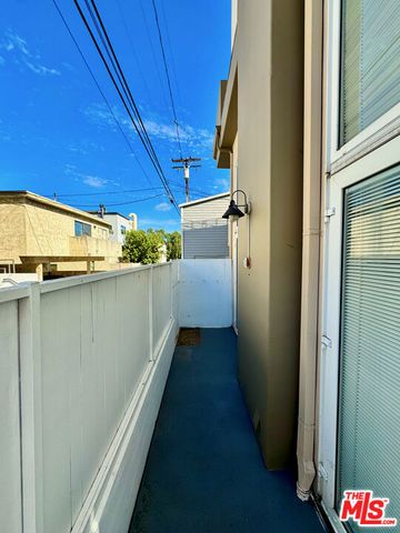 1247 23rd Street D, Santa Monica, CA 90404