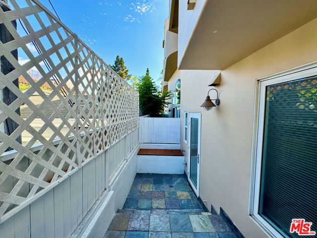 1247 23rd Street D, Santa Monica, CA 90404