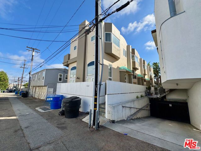 1247 23rd Street D, Santa Monica, CA 90404